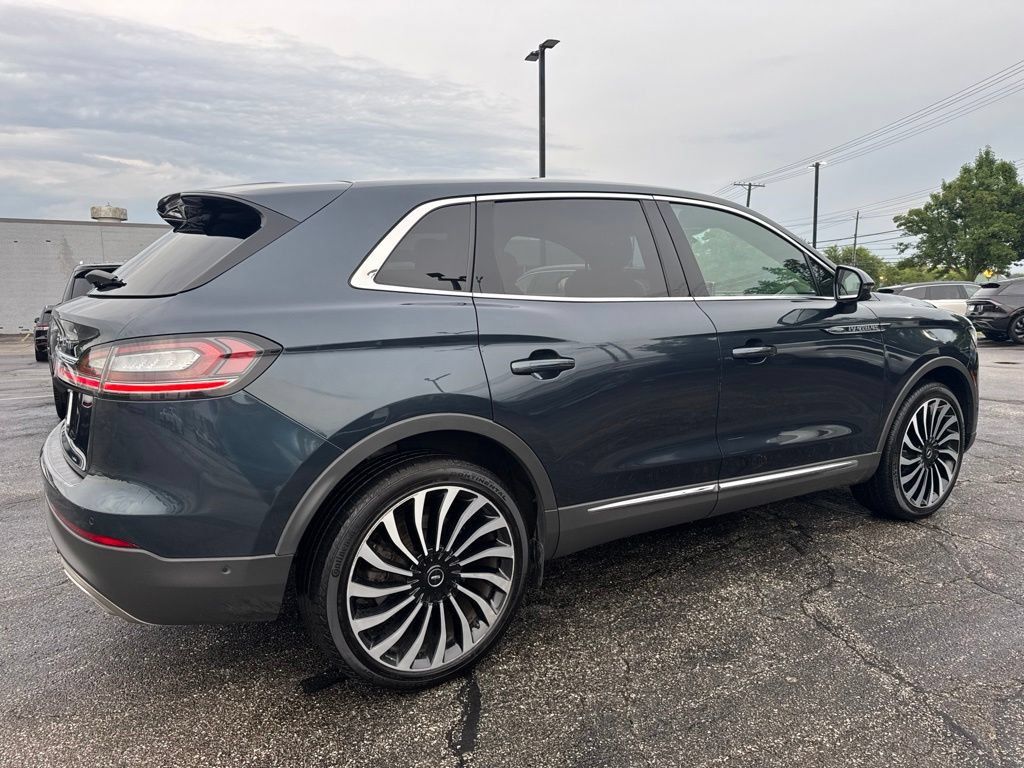 Used 2023 Lincoln Nautilus Black Label w/ Class II Trailer Tow Package AWD/4WD image 8