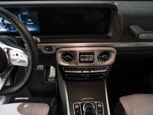 Used 2024 Mercedes-Benz G 550 image 11