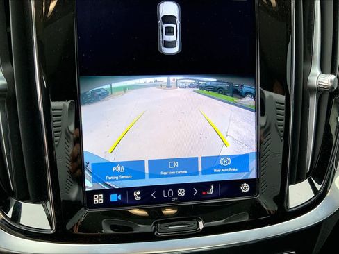 Used 2023 Volvo S60 B5 Core FWD image 26