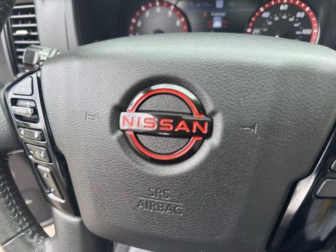 Used 2022 Nissan Frontier PRO-4X w/ Pro-4X Premium Package AWD/4WD image 26