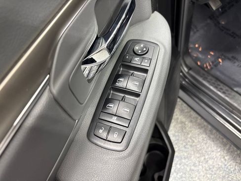Used 2018 RAM 1500 Big Horn AWD/4WD image 34