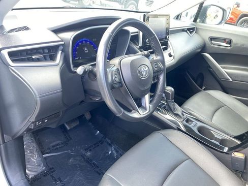 Used 2022 Toyota Corolla Cross XLE AWD/4WD image 10