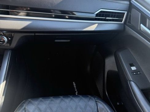 Used 2024 Mitsubishi Outlander SEL image 33