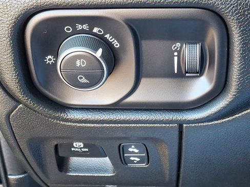 Used 2022 RAM 1500 Big Horn image 27