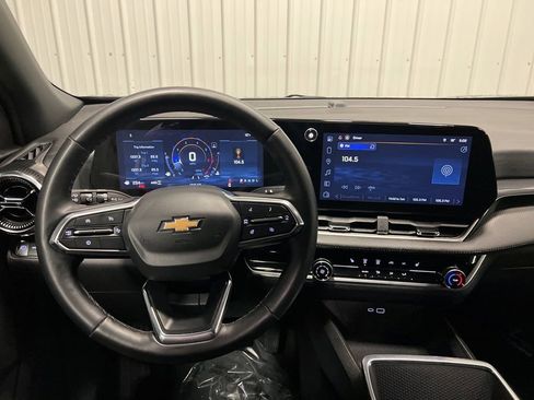 Certified 2025 Chevrolet Equinox LT image 12