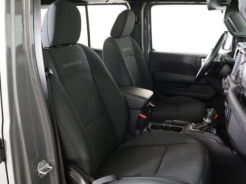 Used 2021 Jeep Wrangler Unlimited Sahara w/ Uconnect 4C Nav & Sound Group image 26