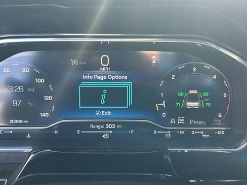 Used 2025 Chevrolet Silverado 2500 LT w/ Convenience Package image 18