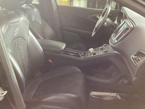 Used 2016 Chrysler 200 S w/ Comfort Group image 19