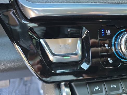 Certified 2022 GMC Sierra 1500 Denali image 28