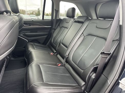 Used 2022 Jeep Grand Cherokee Limited 4xe w/ Luxury Tech Group II image 26