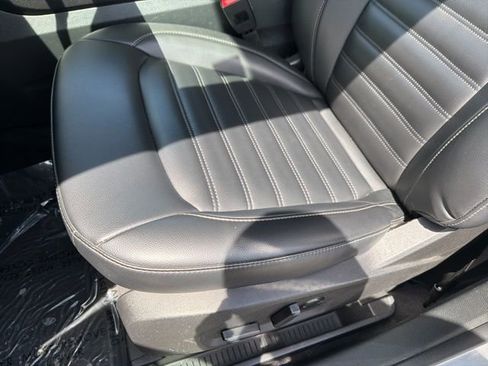 Used 2024 Ford Edge SEL image 21