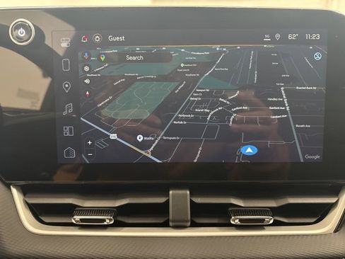 New 2026 Chevrolet Equinox LT w/ Convenience Package II image 18