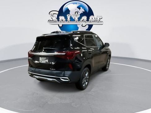 Certified 2022 Kia Seltos S image 9