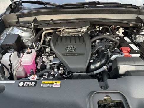 Certified 2025 Toyota Grand Highlander FWD image 21