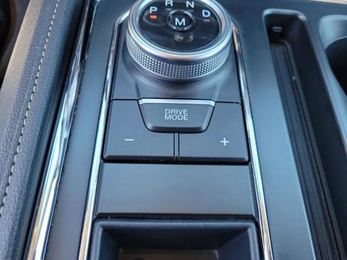 Used 2024 Ford Expedition Max XLT image 22