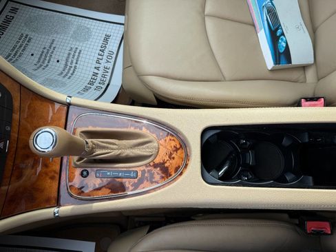 Used 2008 Mercedes-Benz E 320 BlueTEC Sedan image 21