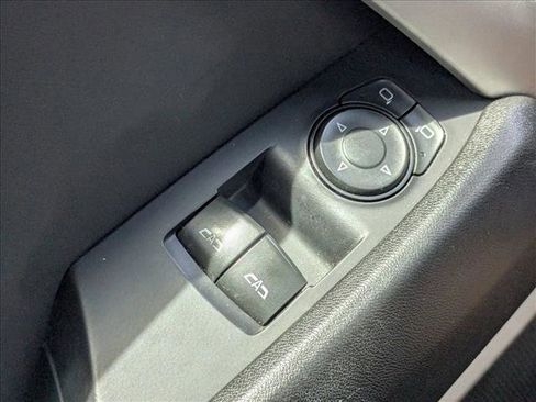 Used 2018 Chevrolet Camaro LT RWD image 11