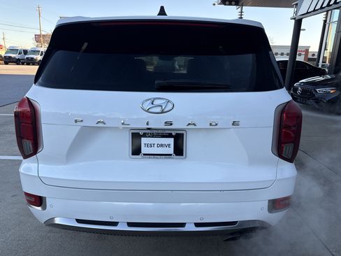 Used 2022 Hyundai Palisade Calligraphy image 8