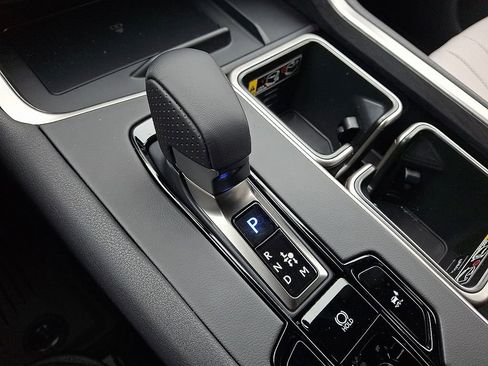 New 2026 Lexus TX 500h AWD image 6