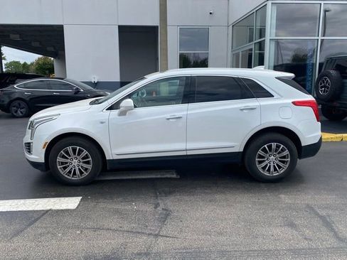 Used 2017 Cadillac XT5 Luxury w/ Driver Awareness Package image 6