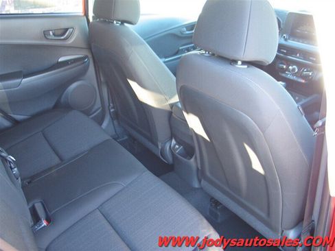 Used 2023 Hyundai Kona SEL AWD/4WD image 24