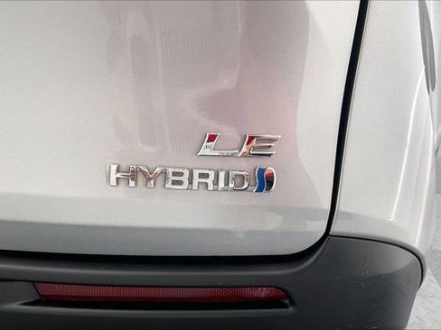 Used 2022 Toyota Sienna LE AWD/4WD image 7