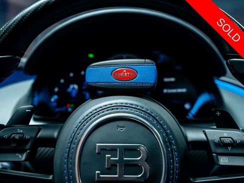 Used 2023 Bugatti Chiron Super Sport AWD/4WD image 12