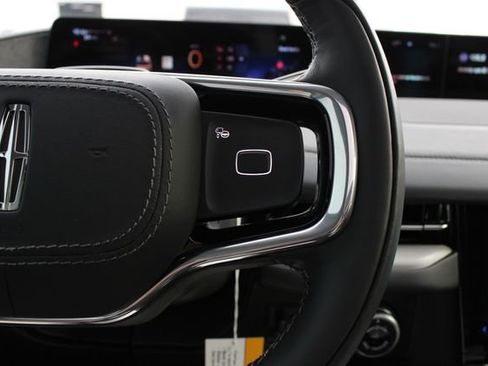 New 2026 Lincoln Navigator L Reserve AWD/4WD image 42