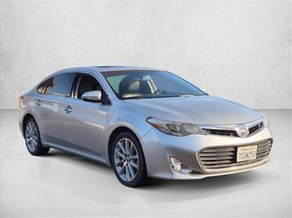 Used 2014 Toyota Avalon Limited FWD video 2