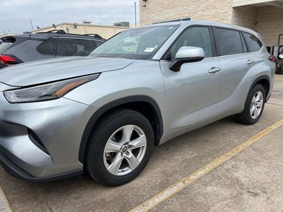 Used 2023 Toyota Highlander L
