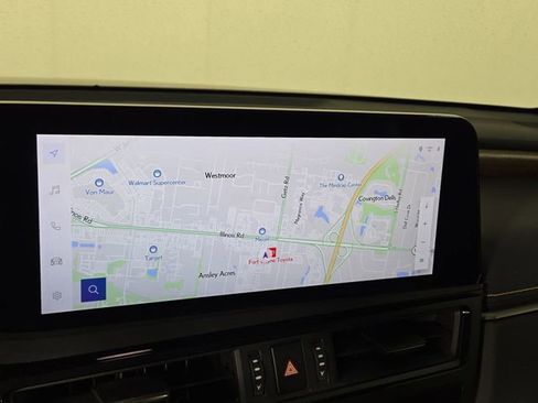 Used 2024 Lexus ES 300h 300h Luxury image 17