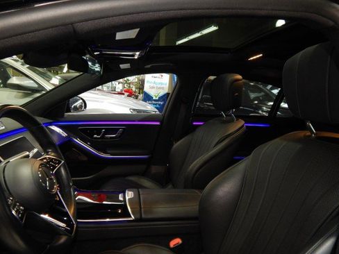 Used 2023 Mercedes-Benz S 580 4MATIC Sedan w/ AMG Line image 39