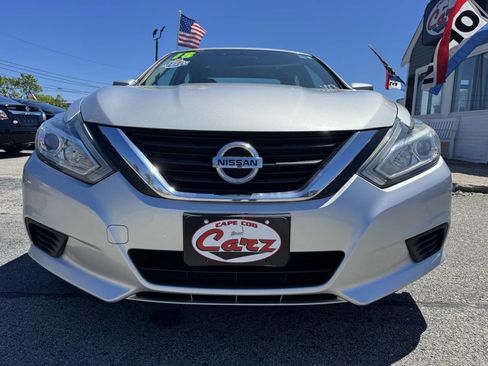 Used 2018 Nissan Altima 2.5 S w/ S Convenience Package FWD image 2