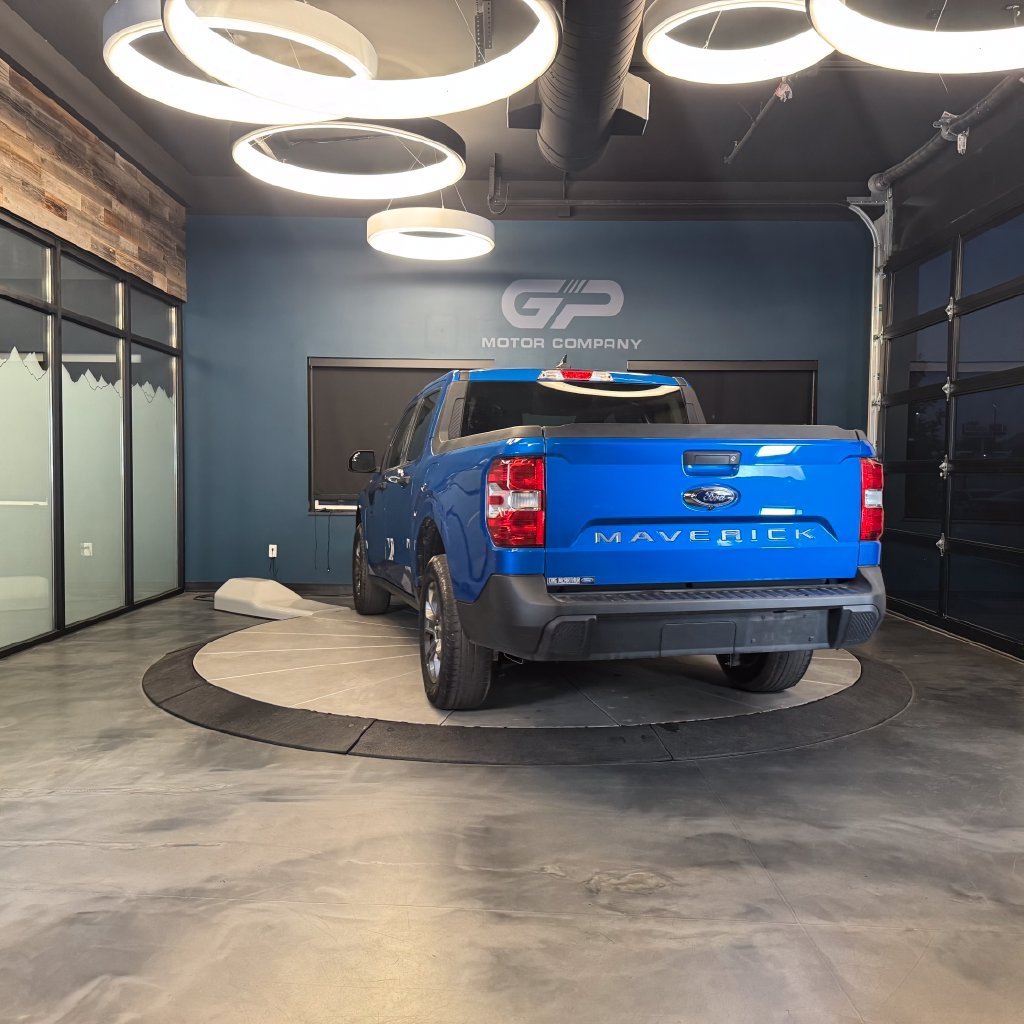 Used 2022 Ford Maverick XLT FWD image 5