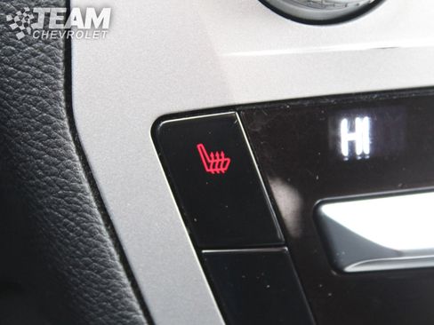 Used 2021 Ford Explorer XLT image 17