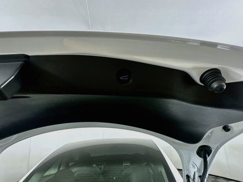 Used 2023 Tesla Model 3 Standard Range RWD image 29
