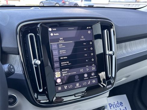 Certified 2023 Volvo XC40 B5 Plus w/ Driver Assist Package image 20