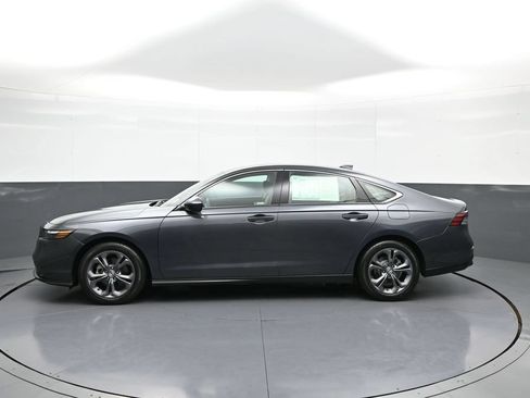 Certified 2023 Honda Accord EX image 9