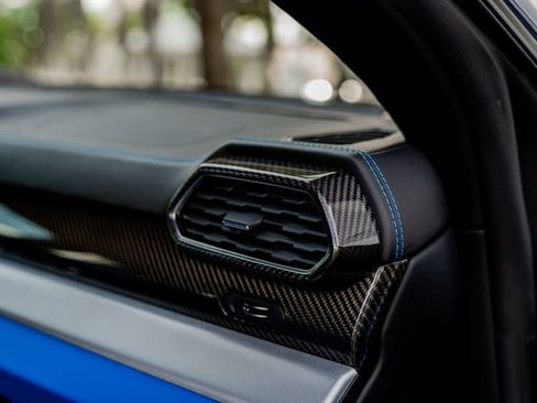 Used 2020 Lamborghini Urus image 58