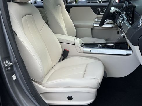 New 2026 Mercedes-Benz GLB 250 4MATIC image 33