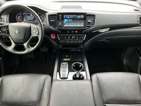 Used 2024 Honda Passport Black Edition image 13