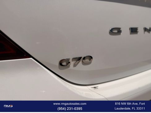 Used 2022 Genesis G70 2.0T w/ Prestige Package RWD image 7