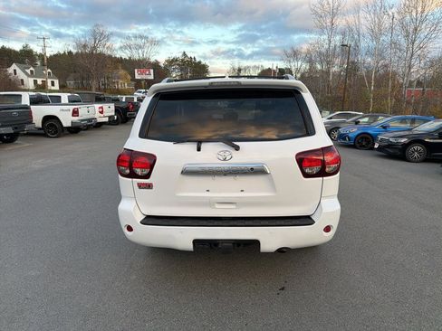 Used 2019 Toyota Sequoia Limited w/ Safety & Convenience Package image 3