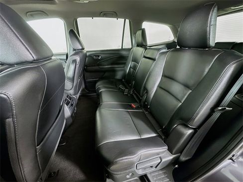 Used 2020 Honda Pilot Touring image 34