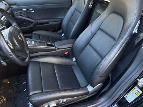 Used 2014 Porsche Cayman RWD image 18