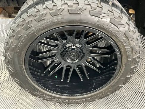 Used 2011 Ford F150 Raptor w/ Raptor Luxury Pkg image 30