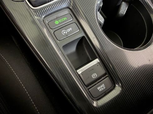 Certified 2025 Honda Civic LX image 15