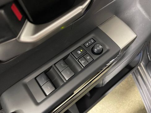 New 2026 Toyota Tundra Limited AWD/4WD image 16