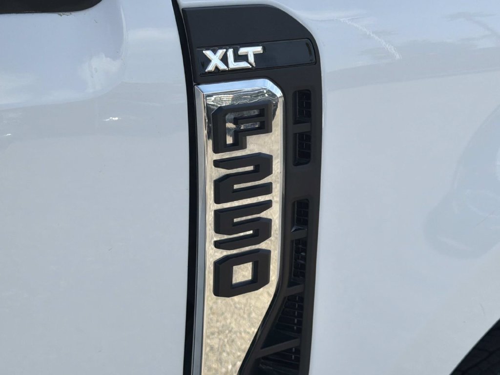 Certified 2026 Ford F250 XLT AWD/4WD image 26