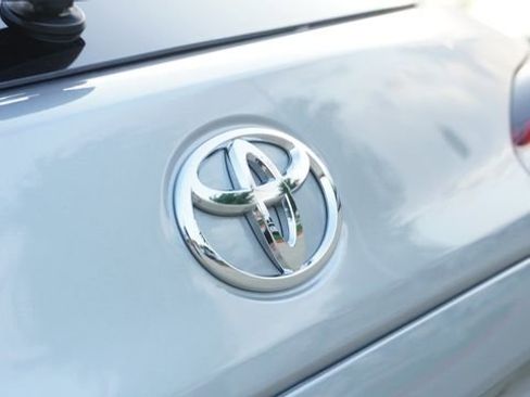 Used 2026 Toyota Corolla Cross XLE FWD image 12